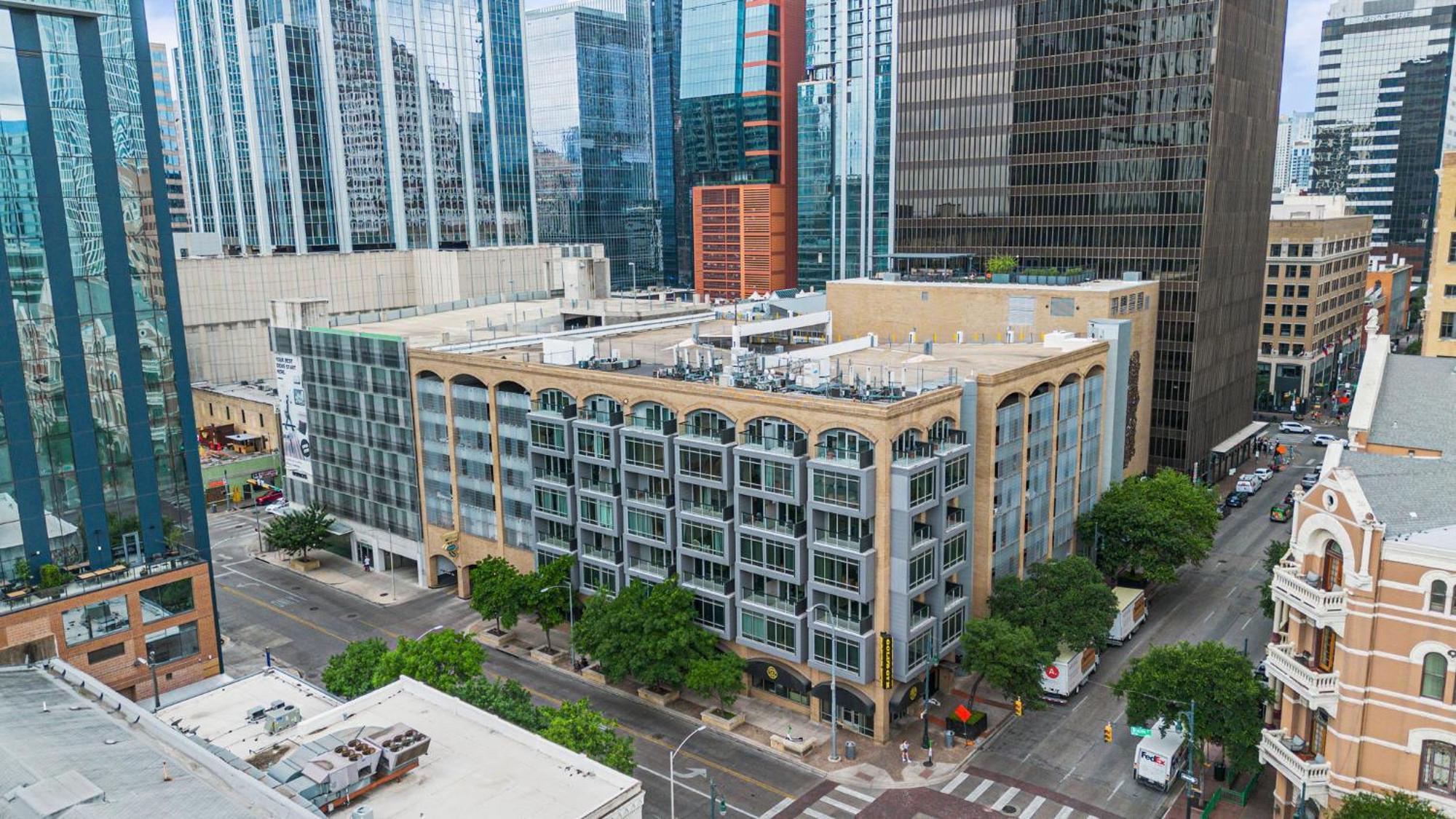 Littlefield Lofts, Hosted By Placemakr - 6Th St Остин Екстериор снимка