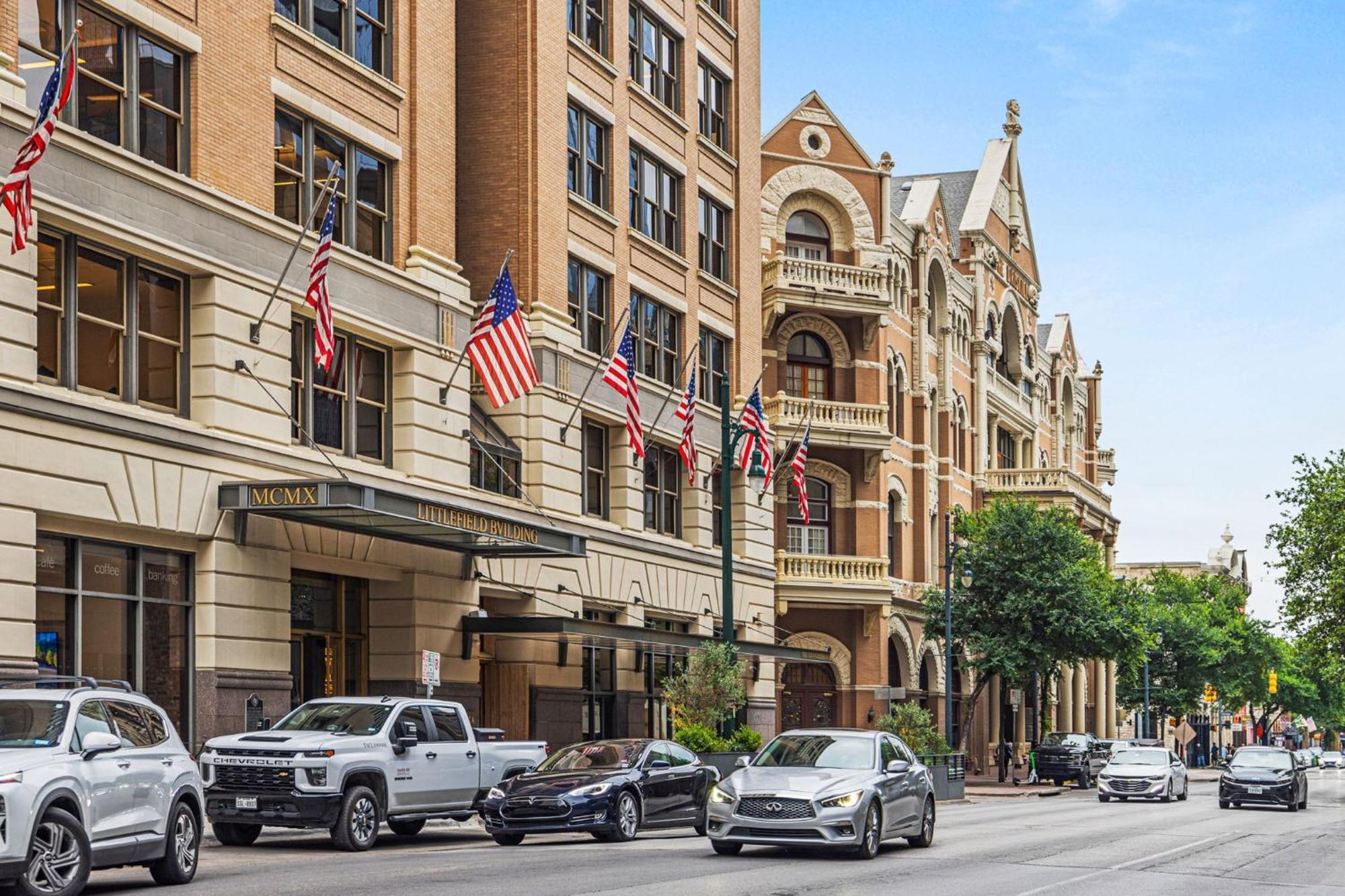Littlefield Lofts, Hosted By Placemakr - 6Th St Остин Екстериор снимка