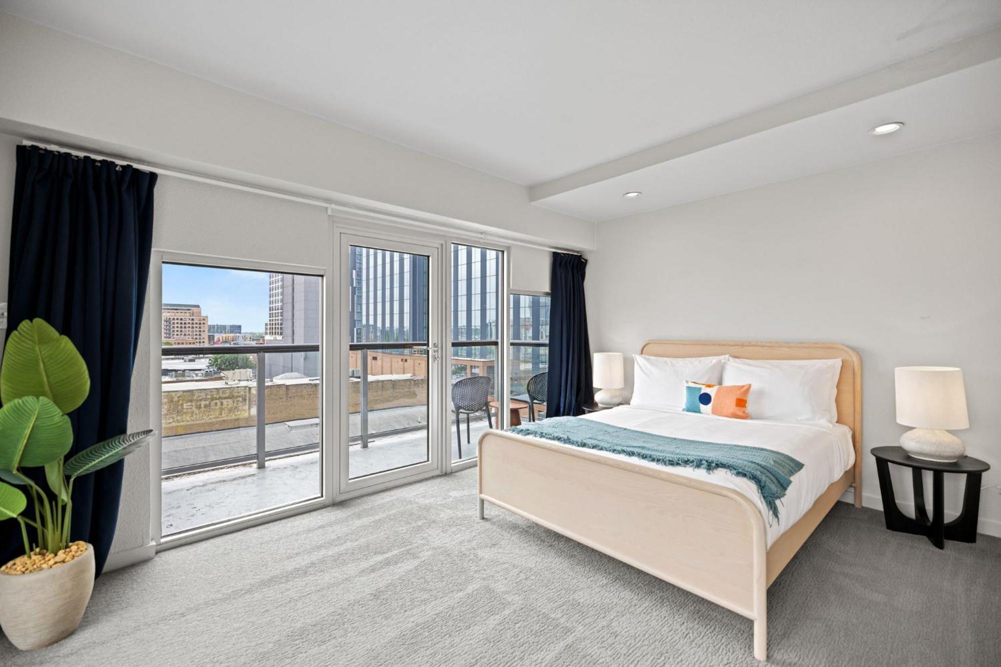 Littlefield Lofts, Hosted By Placemakr - 6Th St Остин Стая снимка