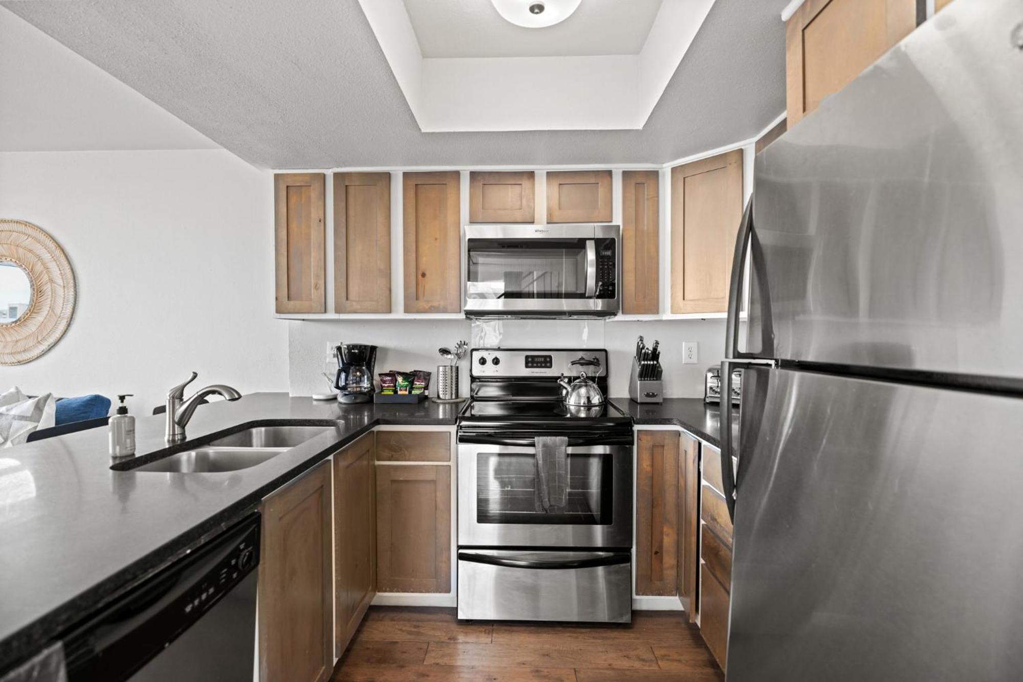Littlefield Lofts, Hosted By Placemakr - 6Th St Остин Стая снимка