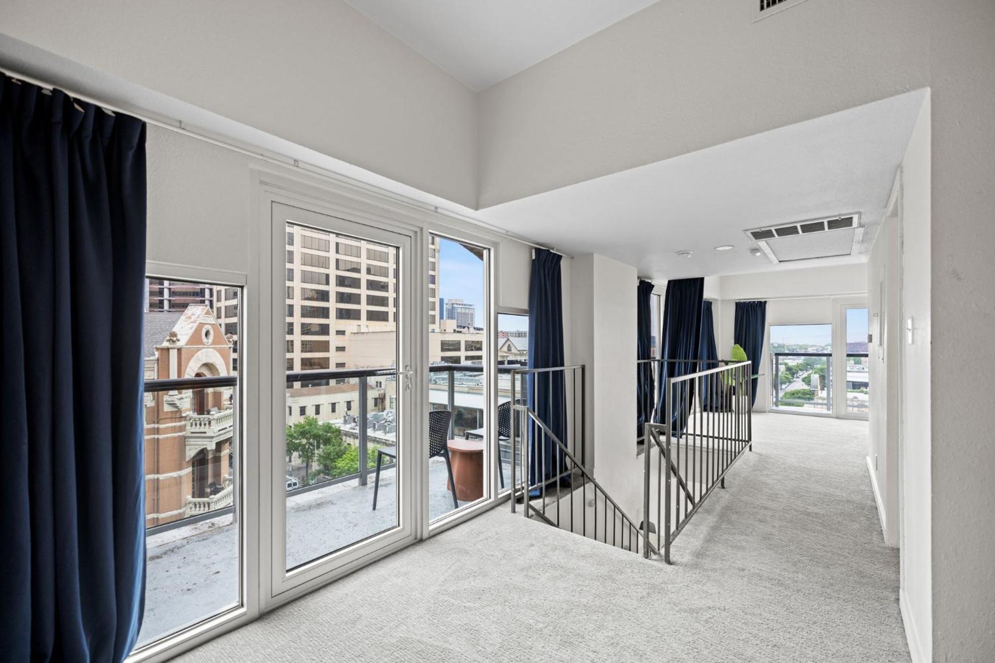 Littlefield Lofts, Hosted By Placemakr - 6Th St Остин Стая снимка