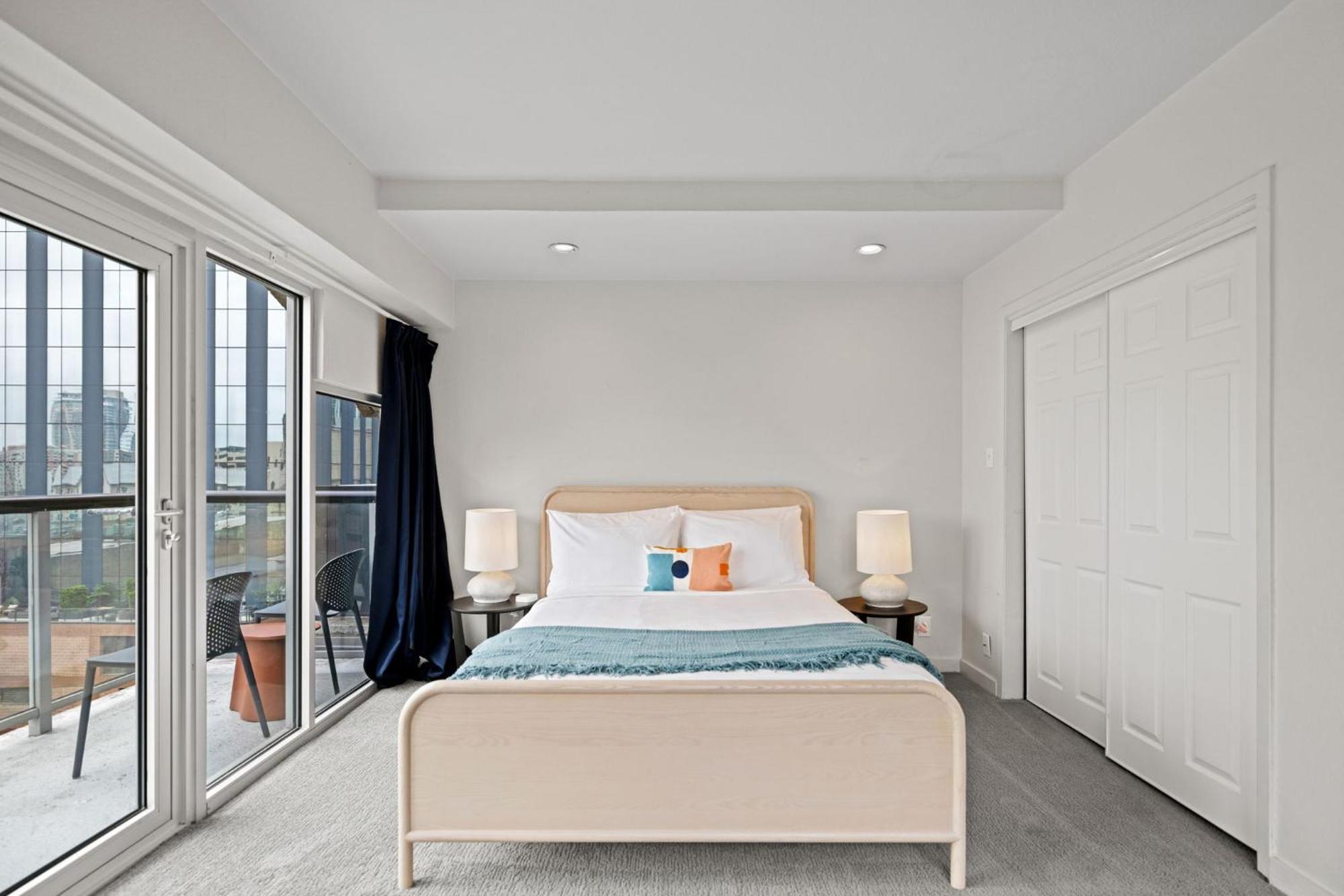 Littlefield Lofts, Hosted By Placemakr - 6Th St Остин Стая снимка