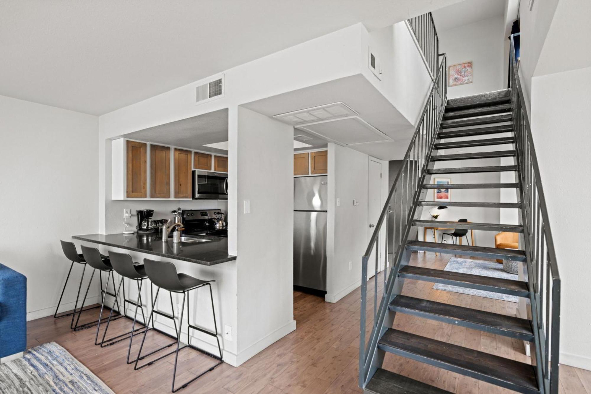 Littlefield Lofts, Hosted By Placemakr - 6Th St Остин Стая снимка