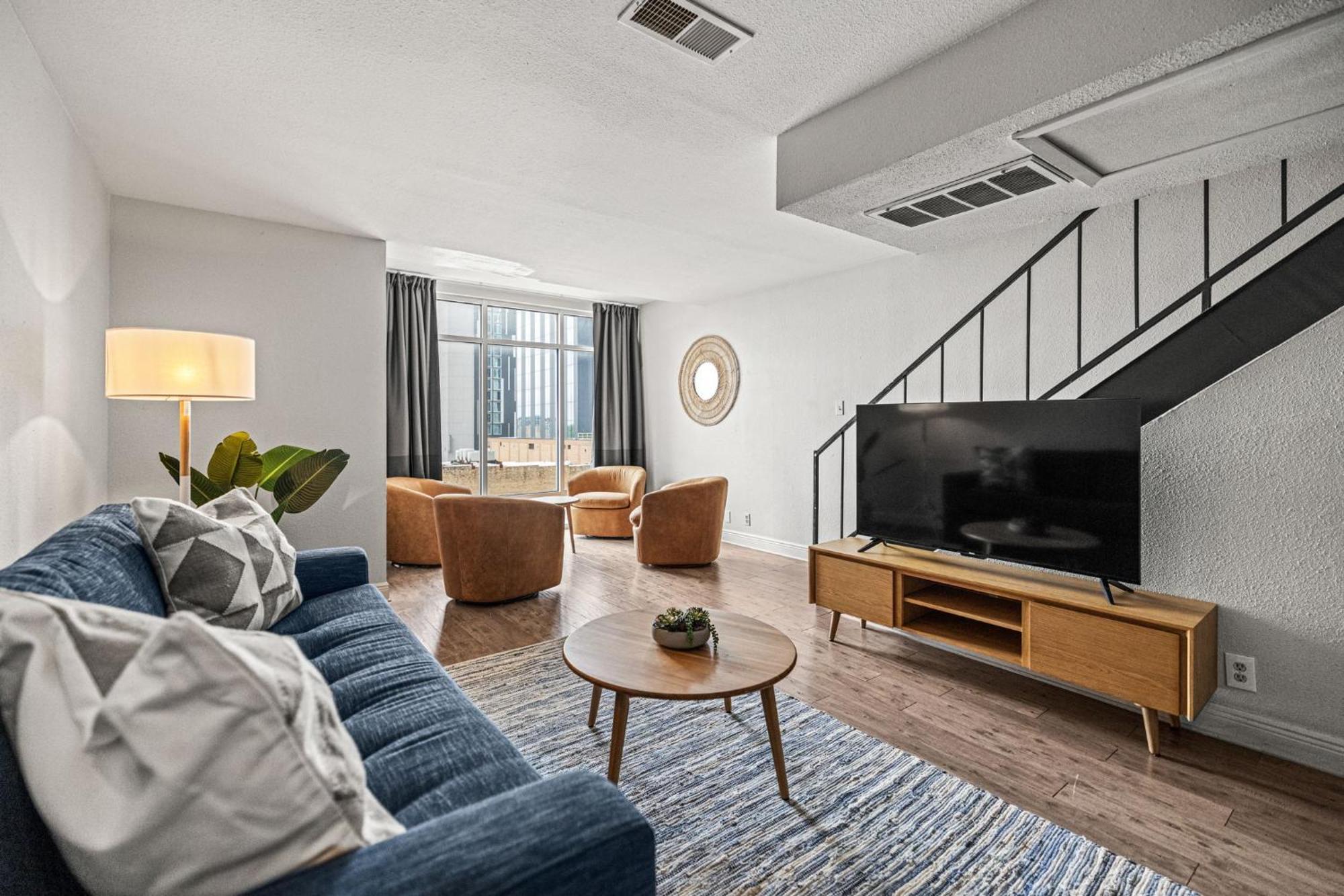 Littlefield Lofts, Hosted By Placemakr - 6Th St Остин Екстериор снимка
