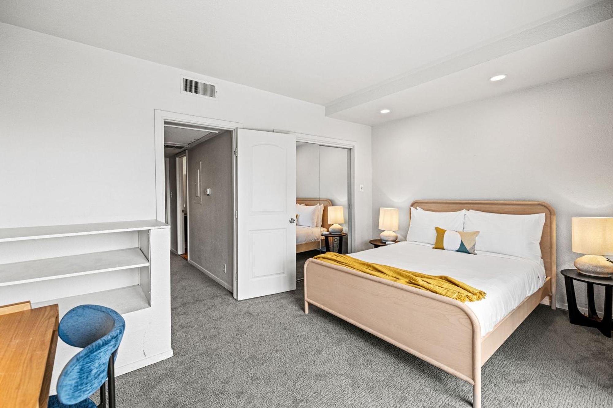 Littlefield Lofts, Hosted By Placemakr - 6Th St Остин Екстериор снимка